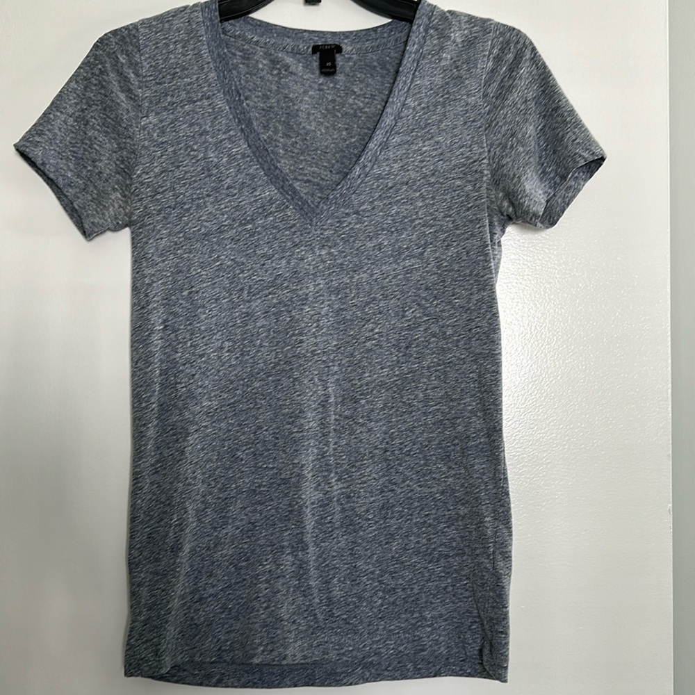 Heather grey J Crew V neck shirt size XS